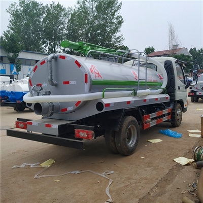 福田5立方吸糞車 高效環保的排污利器
